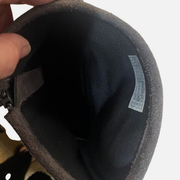 Vionic Suede Moto Boots Ankle Chain Booties Gray Zip Biker Orthotic Sz 9 - Picture 8 of 9